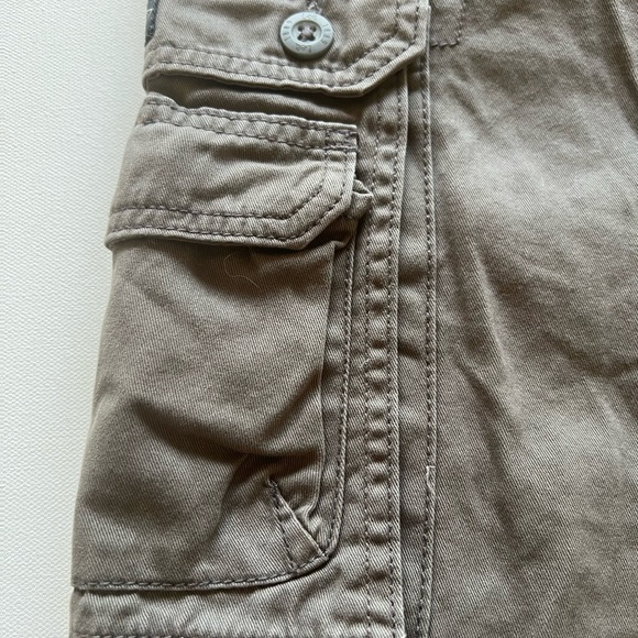 EUC Lee Dungarees Cargo‎ Shorts Green Men’s  Waist Actual 42x10" Inseam (B5) - Picture 3 of 8